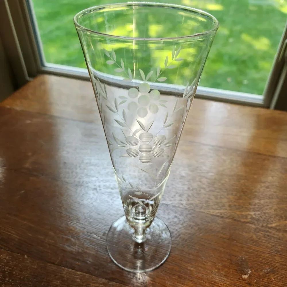 Clear Etched Beer Pilsner Champagne Flute Glass 16oz 9 1/4” Tall